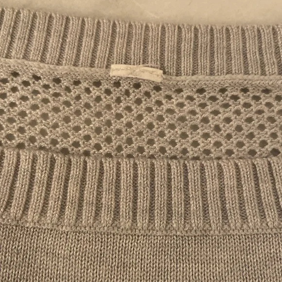 Lululemon top - Picture 6 of 8